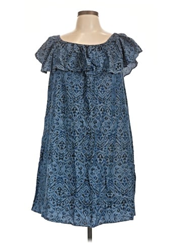 Chelsea & Theodore Casual Dress (view 1)