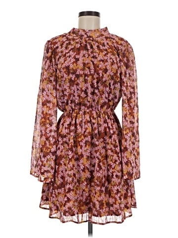 VICI Casual Dress (view 1)