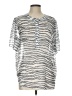 Vince Camuto 100% Polyester Animal Print Silver Short Sleeve Blouse Size L - photo 1