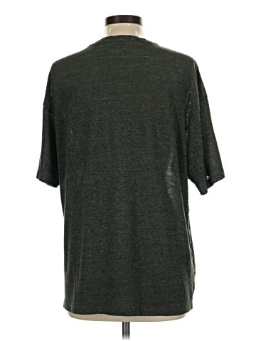 Old Navy Short Sleeve T-Shirt (view 2)