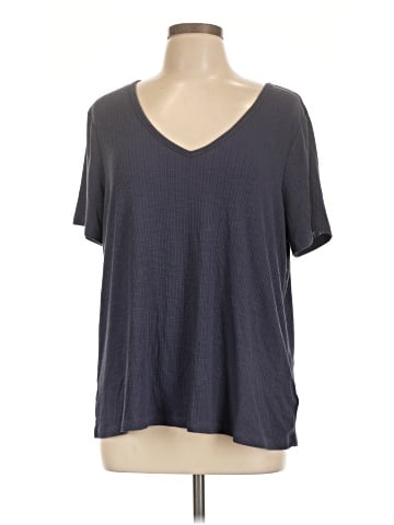 Old Navy Short Sleeve T-Shirt (view 1)
