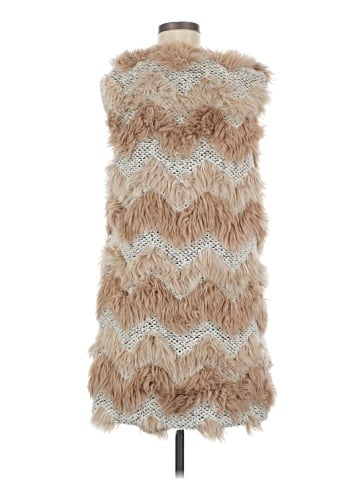 Hei Hei Faux Fur Vest (view 2)