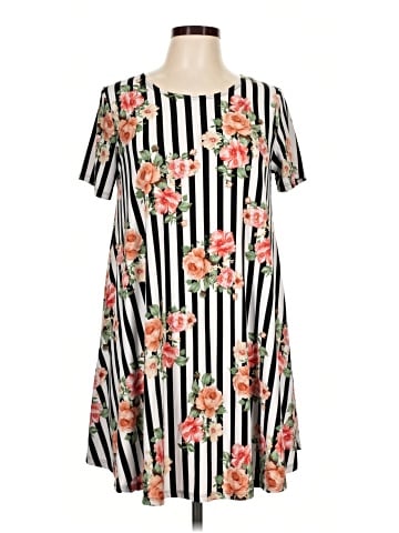 Tres Bien U.S.A. Casual Dress (view 1)