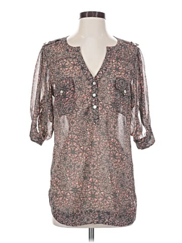 Nostalgia 3/4 Sleeve Blouse (view 1)