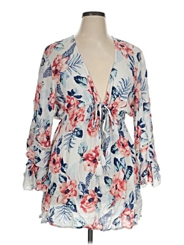 Blue Island 3/4 Sleeve Blouse (view 1)