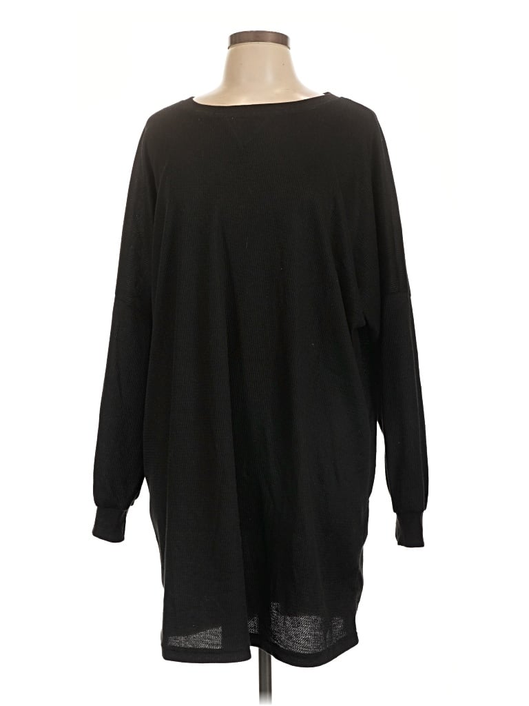 Pre-owned Ekouaer Pullover Sweater In Black