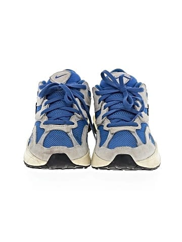 Nike Sneakers (view 2)