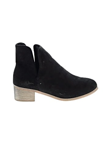 Seven7 Ankle Boots (view 1)
