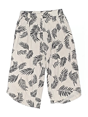 Zara Khakis (view 1)