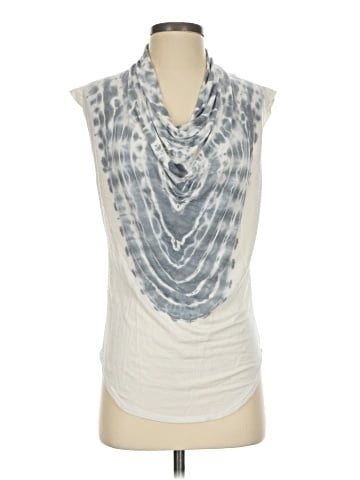 Red Haute Sleeveless T-Shirt (view 1)