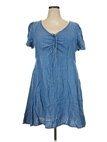 Levi's Casual Dress (view 1)