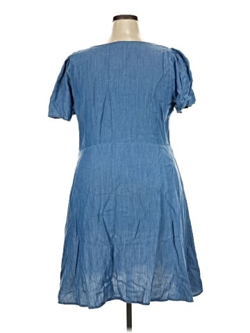 Levi's Casual Dress (view 2)