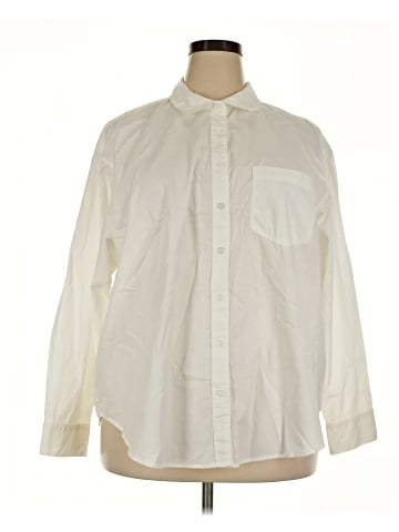 Maurices Long Sleeve Button-Down Shirt (view 1)