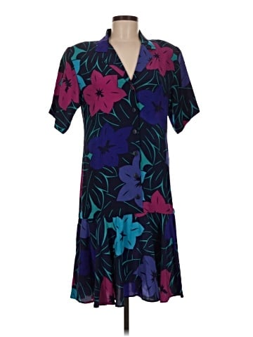 Liz Claiborne Casual Dress (view 1)