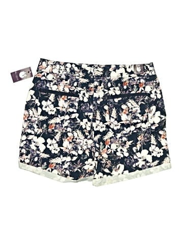 Gloria Vanderbilt Shorts (view 2)