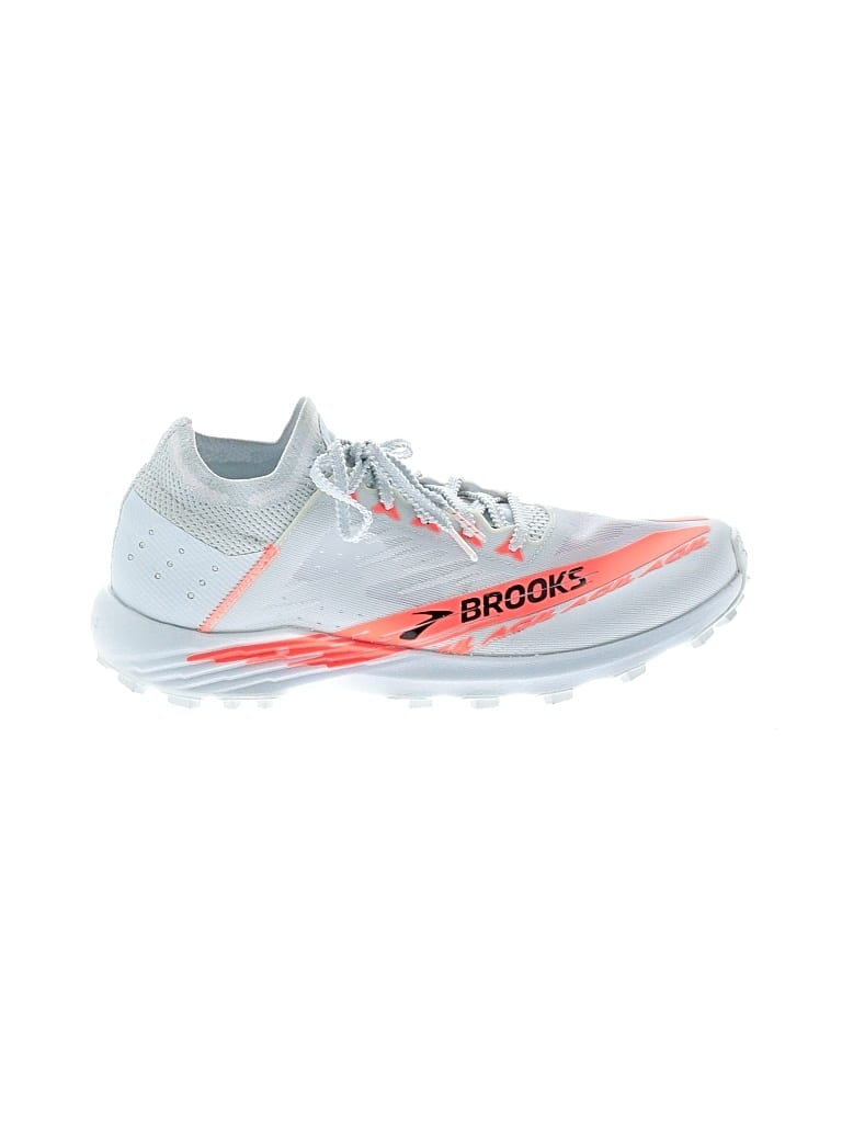 Pre-owned Brooks Sneakers In White