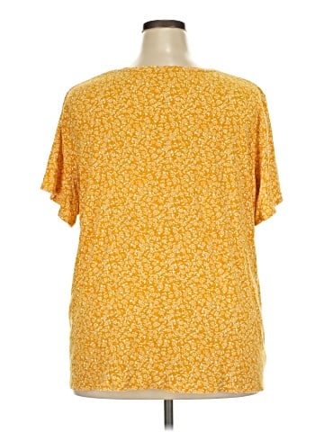 Croft & Barrow Short Sleeve T-Shirt (view 2)