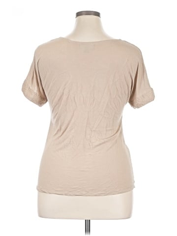 Valerie Bertinelli Short Sleeve T-Shirt (view 2)