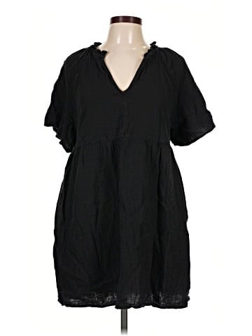 Old Navy Casual Dress (view 1)