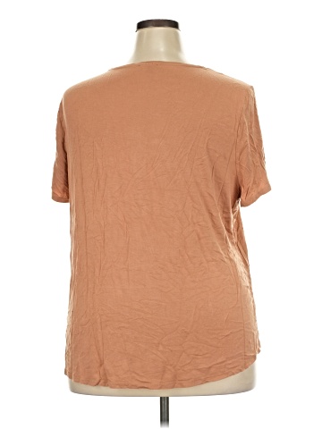 The Limited Short Sleeve T-Shirt (view 2)