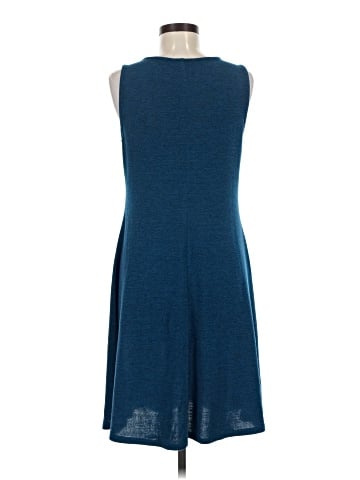 Jennifer Lopez Casual Dress (view 2)
