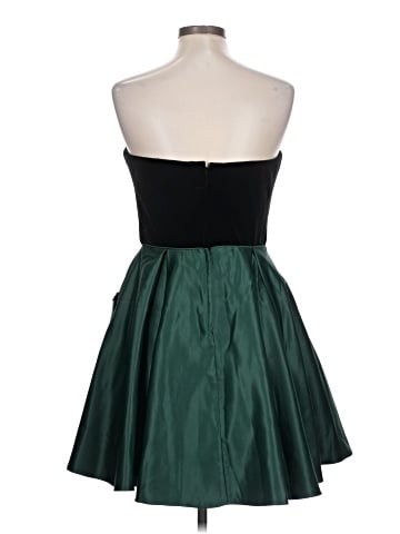 Blondie Nites Cocktail Dress (view 2)