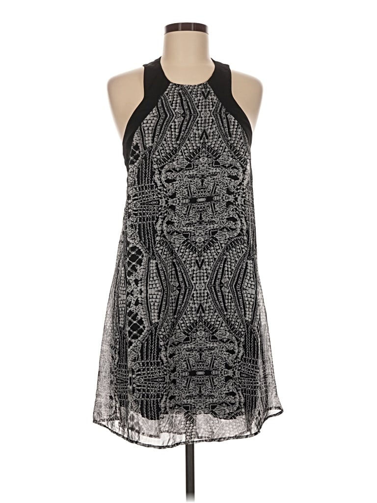 Pre-owned Love 21 Cocktail Dress In Black
