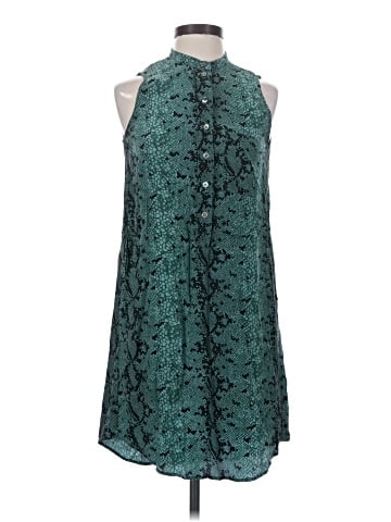 Nieves Lavi Casual Dress (view 1)