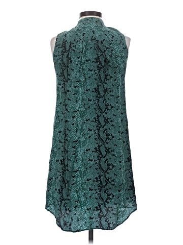 Nieves Lavi Casual Dress (view 2)