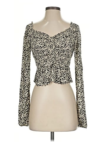 Urban Outfitters Long Sleeve T-Shirt (view 1)