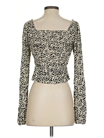 Urban Outfitters Long Sleeve T-Shirt (view 2)