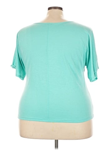Bleeker & McDougal Short Sleeve Top (view 2)