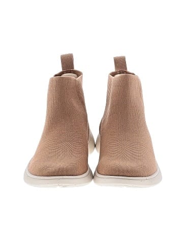 Vivaia Ankle Boots (view 2)