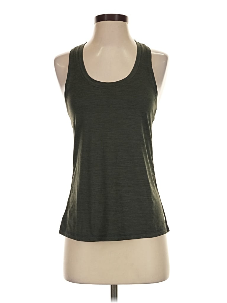 Pre-owned Vuori Active Tank Top In Green