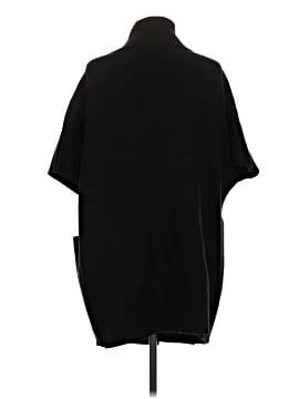 Akemi + Kin Poncho (view 2)
