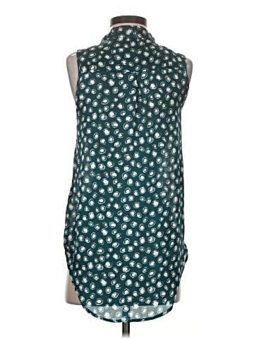 Esley Sleeveless Blouse (view 2)