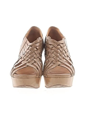 Chocolat Blu Wedges (view 2)
