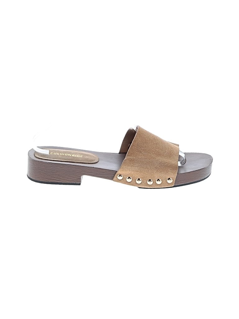 Pre-owned Cushionaire Sandals In Tan
