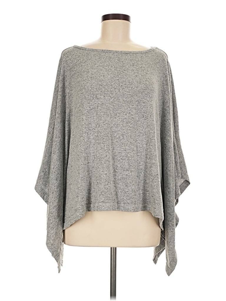 Pre-owned Z Supply Poncho In Gray
