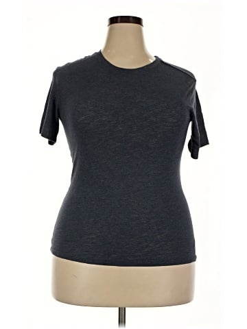 Old Navy Active T-Shirt (view 1)