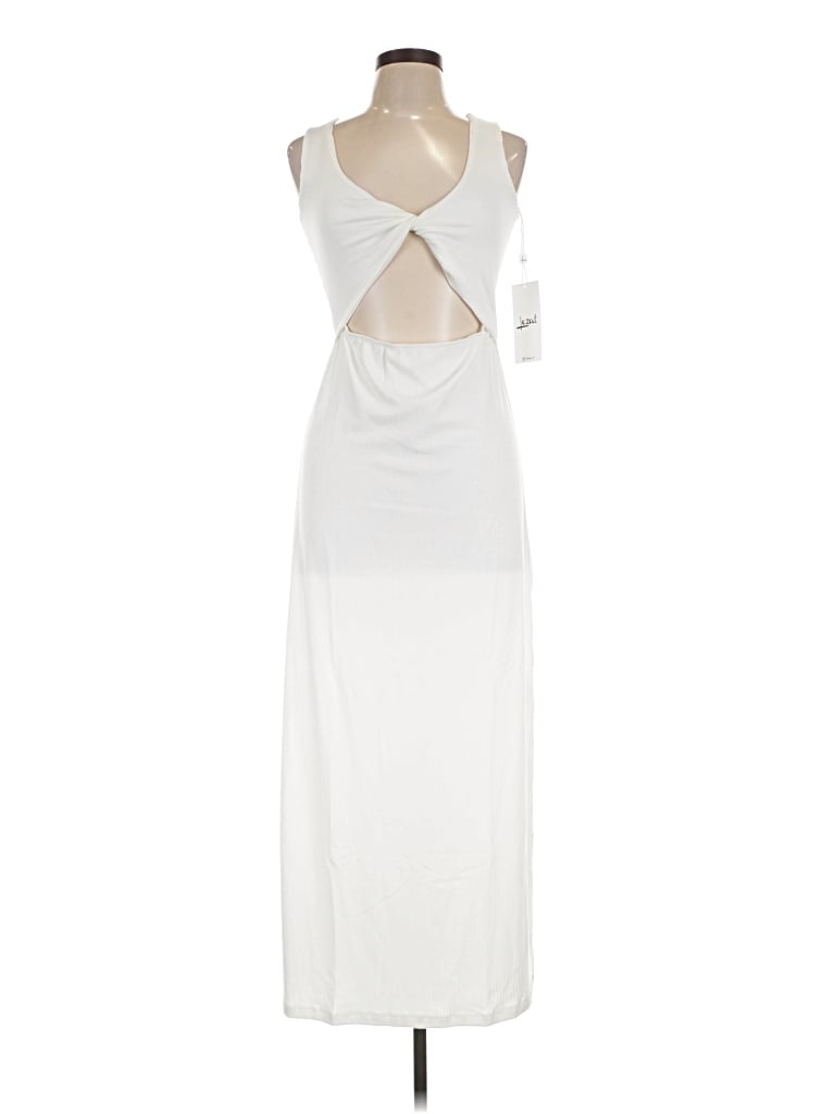 Lezat Cocktail Dress In White