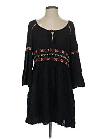 American Eagle Outfitters Casual Dress (view 1)