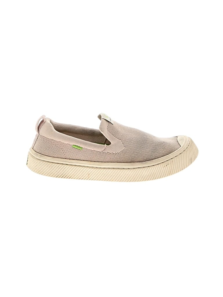 Pre-owned Cariuma Sneakers In Gray