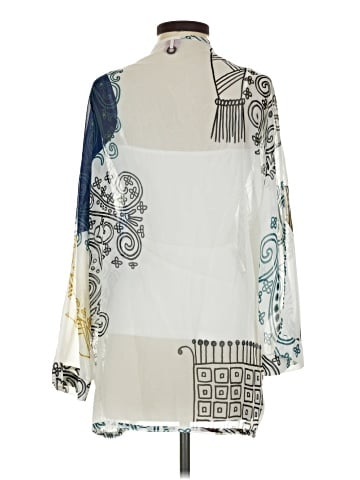 Save The Queen Kimono (view 2)