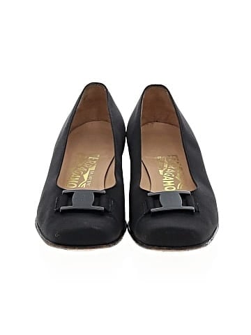 Salvatore Ferragamo Vintage Pumps (view 2)