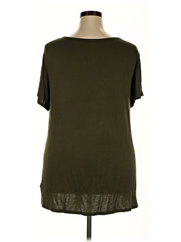 Free Kisses Short Sleeve T-Shirt (view 2)