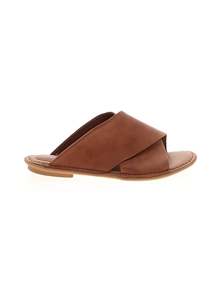 Pre-owned B.o.c. Sandals In Brown