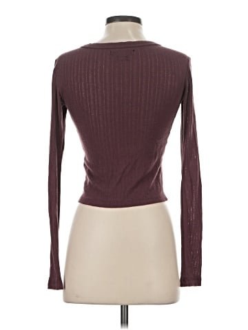Urban Outfitters Long Sleeve T-Shirt (view 2)