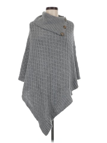 V.Fraas Poncho (view 1)