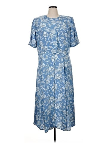Liz Claiborne Casual Dress (view 1)